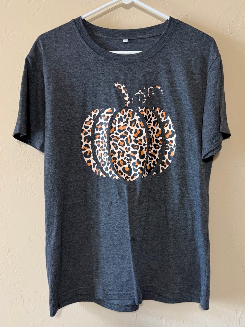 Source Unknown Charcoal Kids Tee with Leopard Pumpkin Graphic